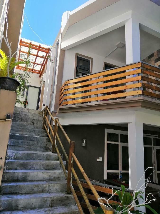 Residence Les Bambous B&B Маэбур Экстерьер фото